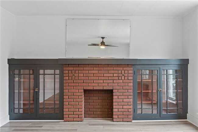 Foto del edificio - 734 Monongahela Ave
