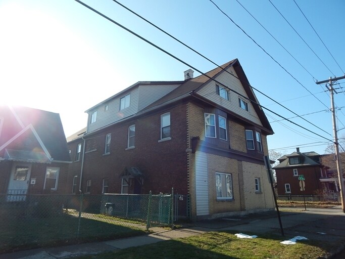 1901 Falls St, Niagara Falls, NY 14303 1901 Falls St Niagara Falls