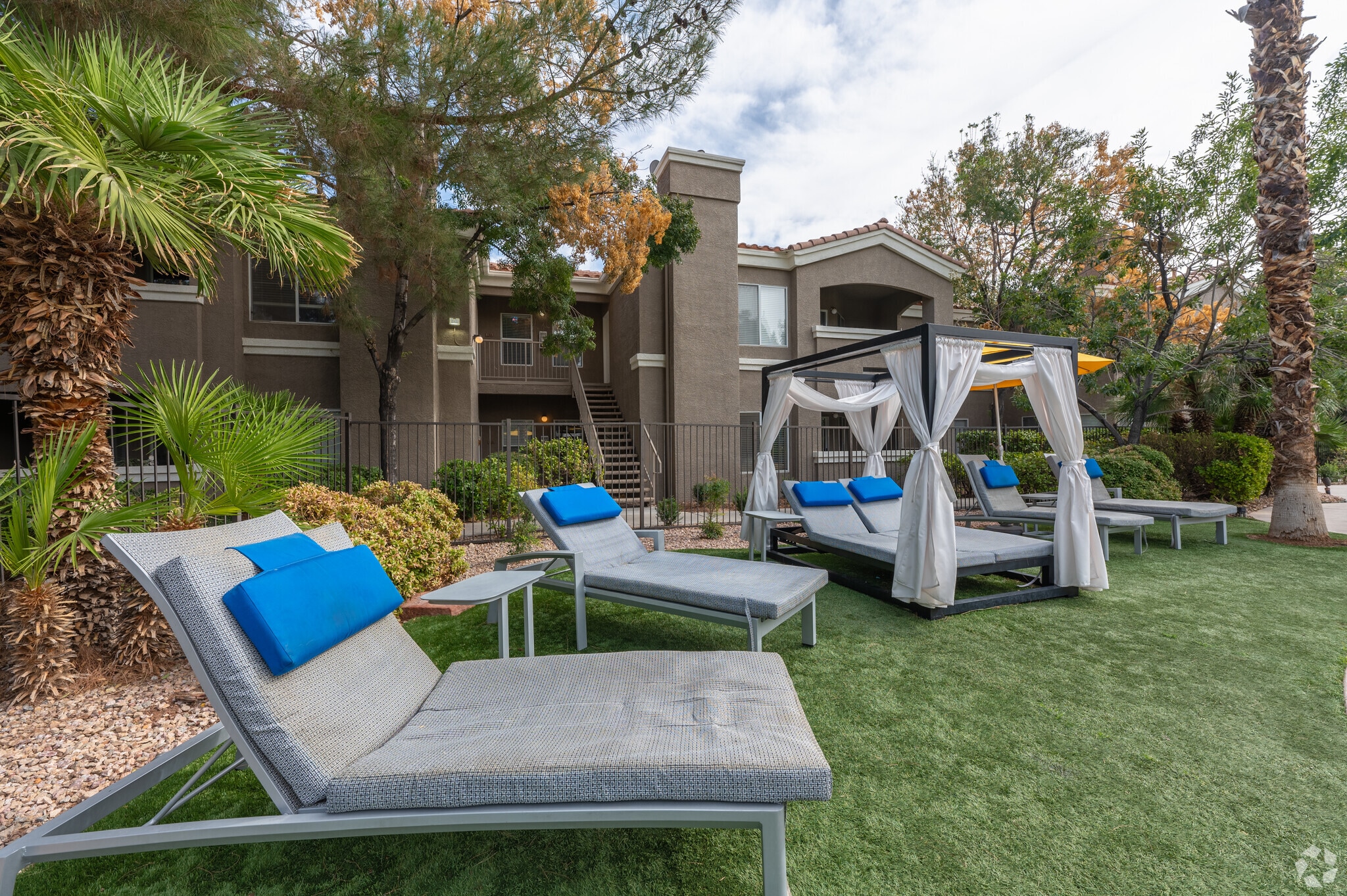 2121 E Warm Springs Rd