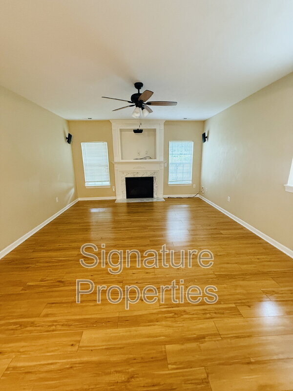 Foto del edificio - 712 Tallahassee Dr
