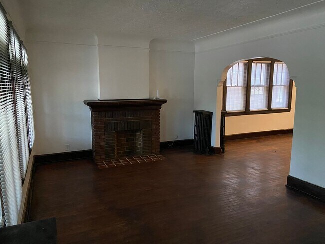 Building Photo - 12088 Stoepel St
