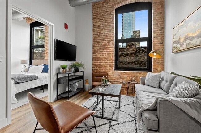Building Photo - 153 W Ohio St