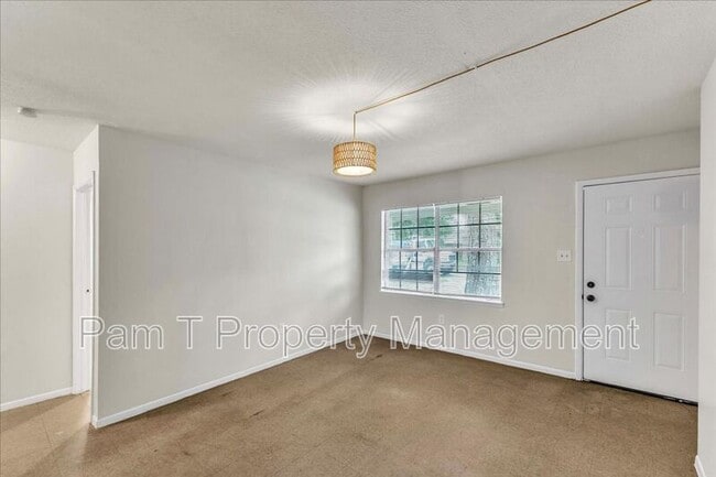 Building Photo - 5209 Jasmine Ave