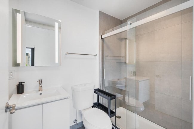 Building Photo - 228 NW 7th Ave