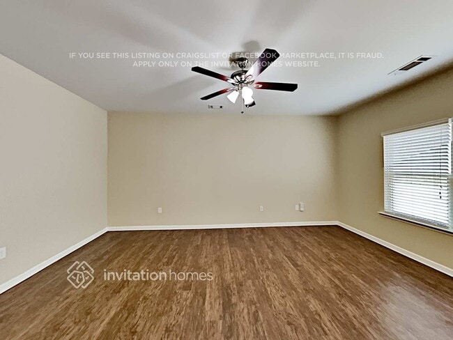 Building Photo - 2150 Stonebrook Dr