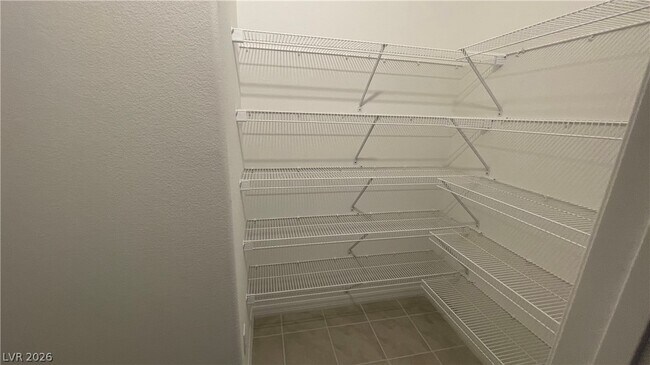 Foto del edificio - 7054 Sunland Hls Ave