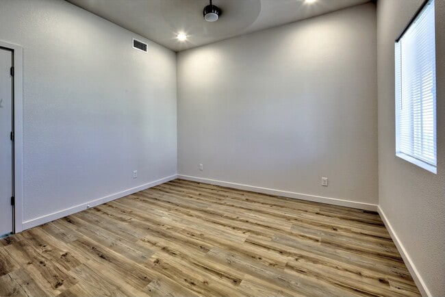 Building Photo - 2160 Swanson Ave