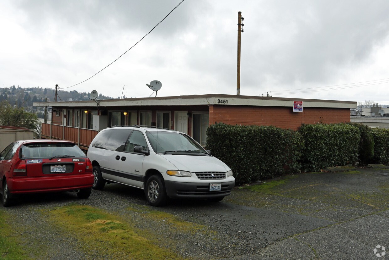 Building Photo - 3451-3457 14th Ave W