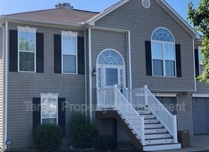 Building Photo - 2809 Dotti Dr