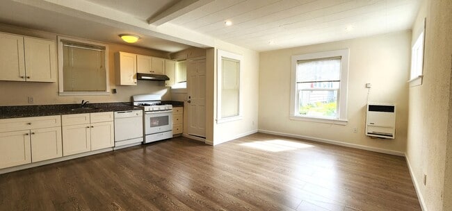 Photo - Great Inner Sunset Studio For Rent Apartment