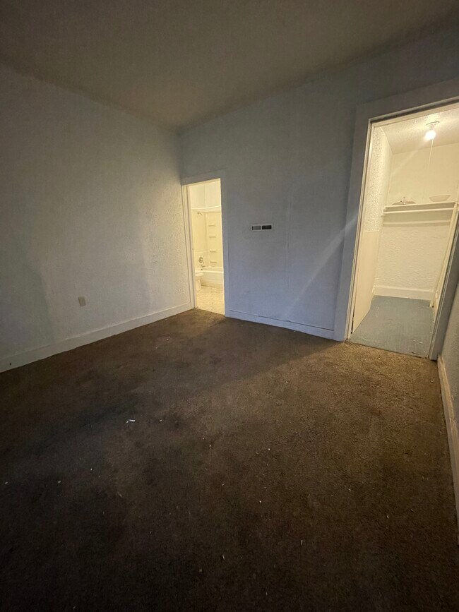 Foto del edificio - 602 E Dayton St