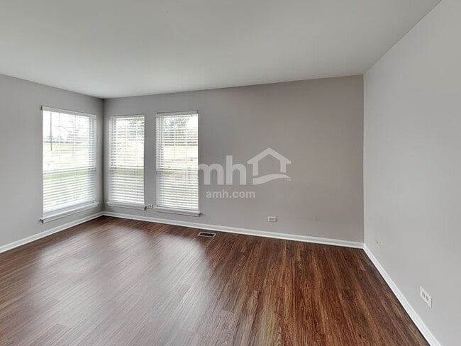 Foto del edificio - 2402 Wild Cherry Ct