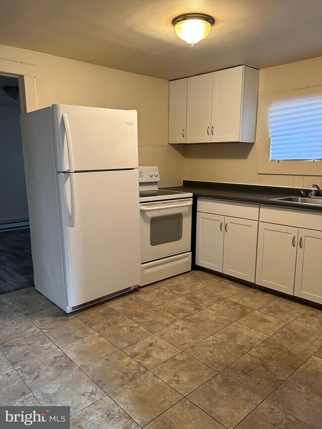 149 E Jefferson St, Paulsboro, NJ 08066 House Rental in Paulsboro, NJ