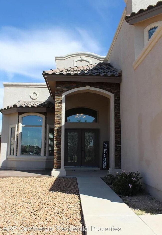 Foto del edificio - 4 br, 3 bath House - 14427 Vicent Kalel St...