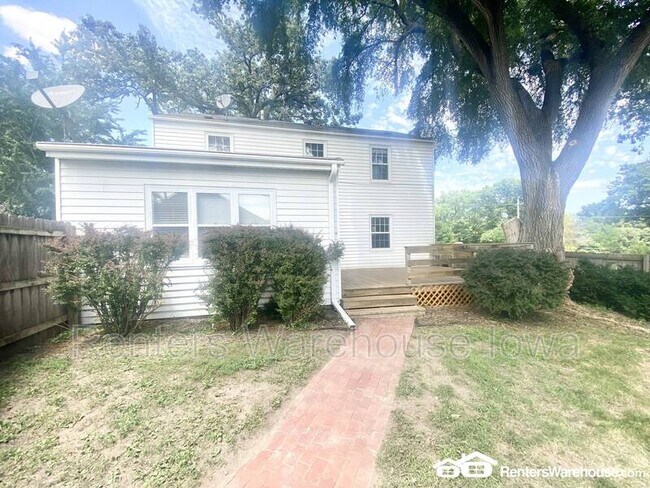 Foto del edificio - 6100 Pleasant Dr
