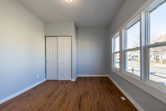 Building Photo - 314 N 8th St