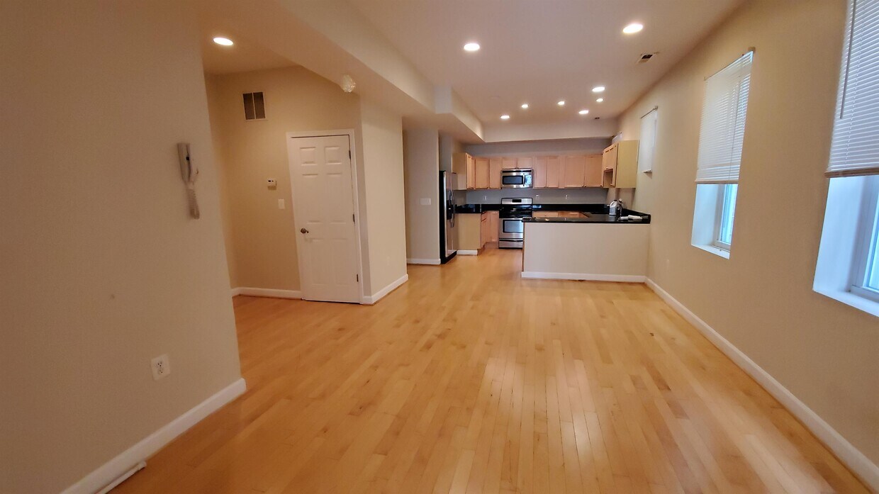 Foto principal - 2443 Callow Ave