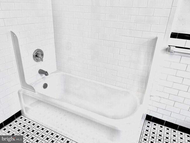 Foto del edificio - 111 Chestnut Ave