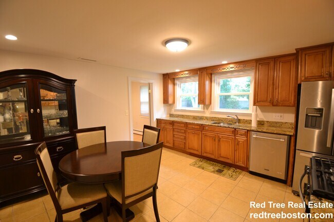 Building Photo - 1247 Trapelo Rd