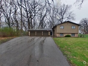 Building Photo - 5940 Otter View Trail
