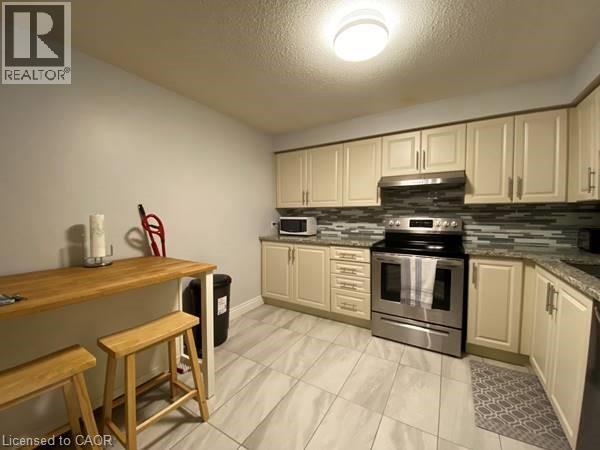 Building Photo - 35 Green Valley Dr