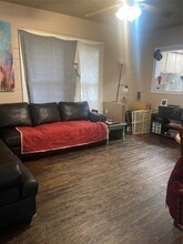 Building Photo - 707 Avenue J