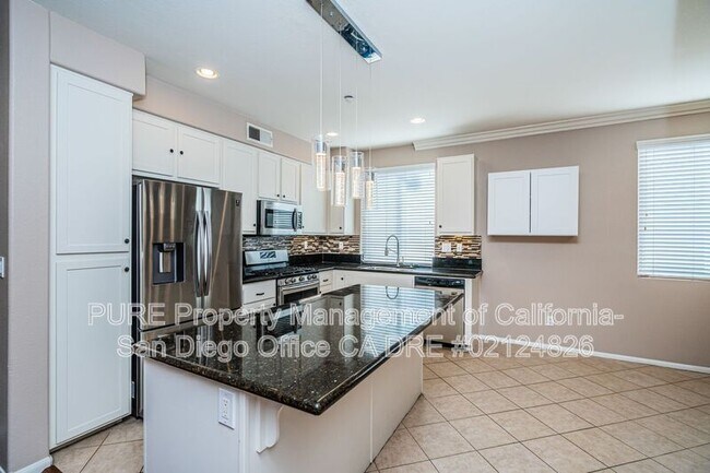 Building Photo - 708 Paradise Way