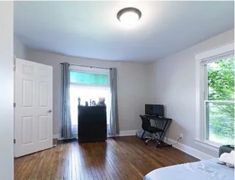 Primary Photo - 63 Murray St