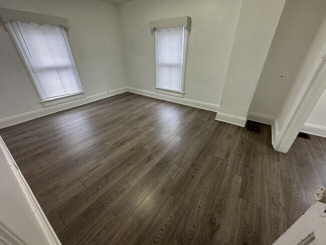 Foto del edificio - 520 S Water St