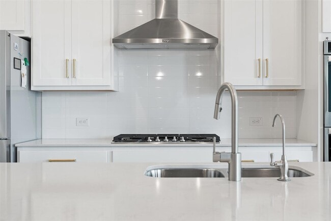 Building Photo - 165 Lunar Lp