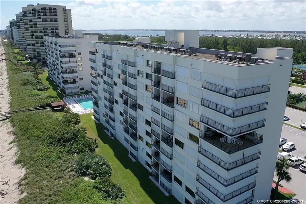 Foto del edificio - 9400 S Ocean Dr