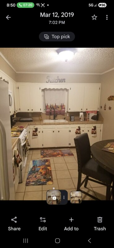 Foto del edificio - 10389 Drake Ln