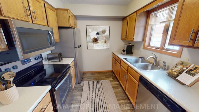Interior Photo - Hoppe Properties