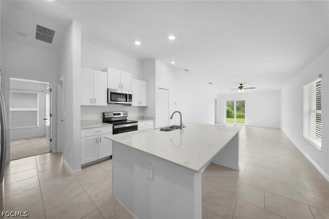 Foto del edificio - 12321 Dakota Ridge Pl