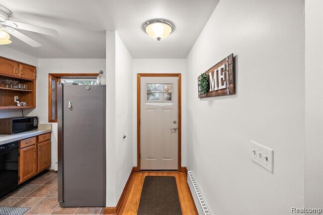 Foto del edificio - 836 Miller Ave