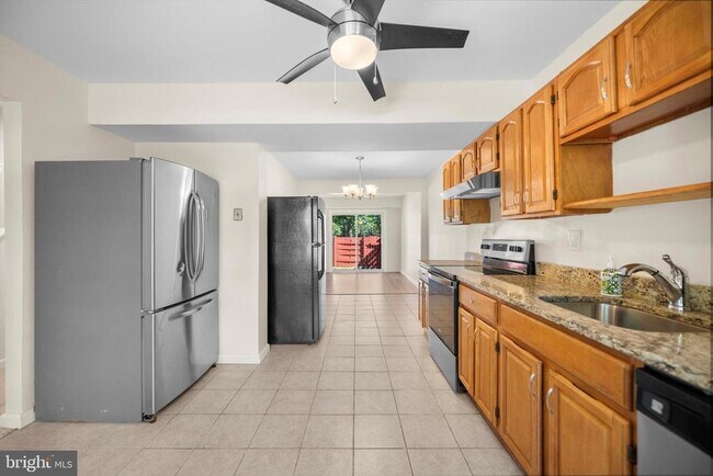 Foto del edificio - 14797 Tamarack Pl