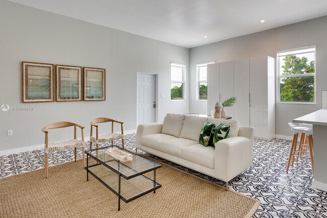Foto del edificio - 1482 NW 46th St
