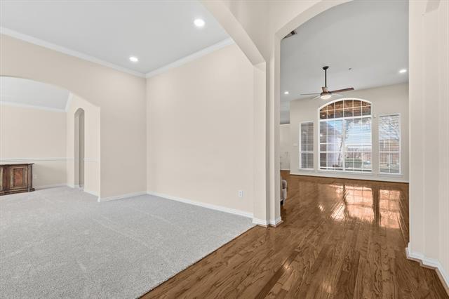 Foto del edificio - 4413 Helston Dr