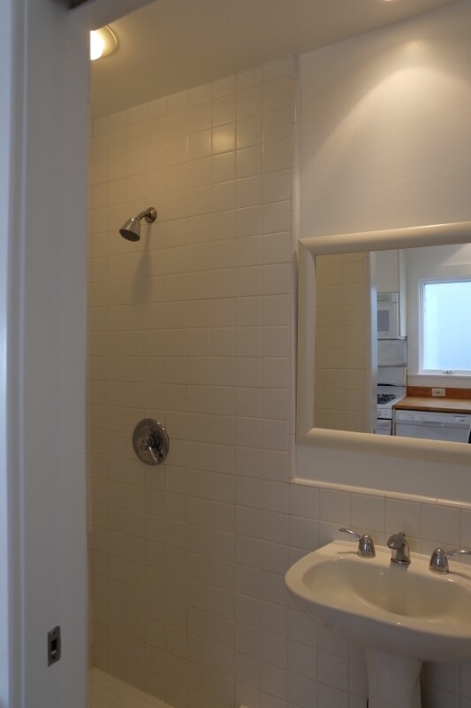 Building Photo - 1 Eastwind St