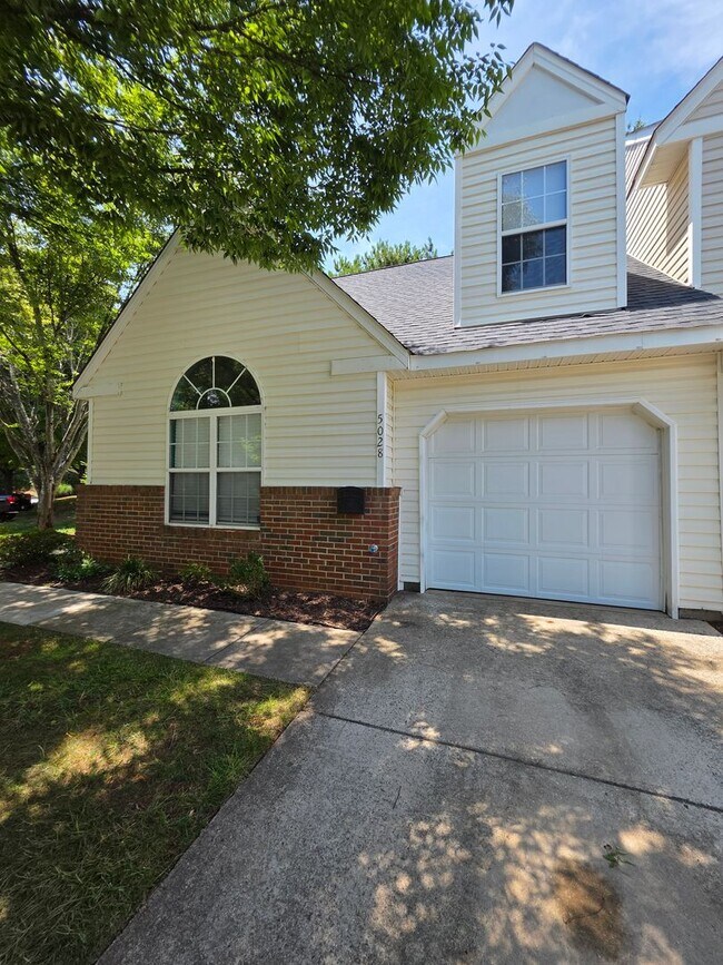 Foto del edificio - 2/3 BR in Rachel's Keep Community!