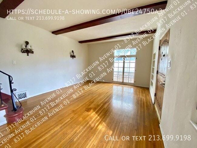 Foto del edificio - 8317 Blackburn Ave