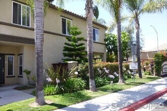 Building Photo - 6223 Avenida De Las Vistas