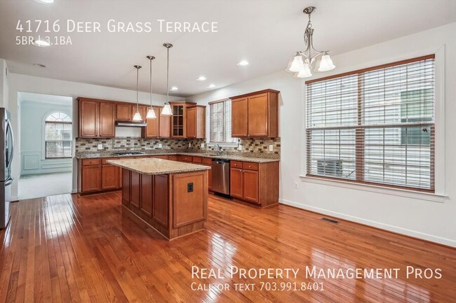 Building Photo - 41716 Deer Grass Terrace