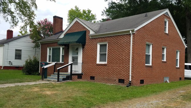 Building Photo - 408 N 4th St