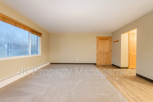 Foto del edificio - 1305 2nd Ave N