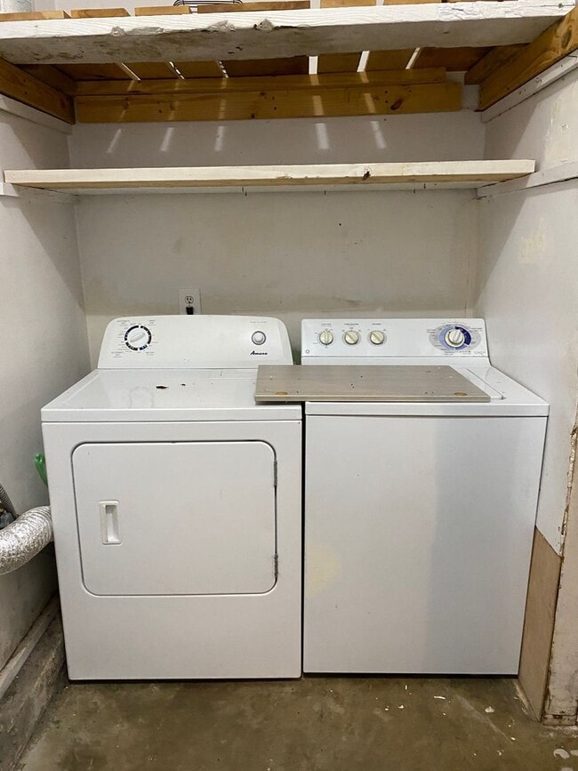 Foto del edificio - 3 Bedroom House in Located in Southern Gates!