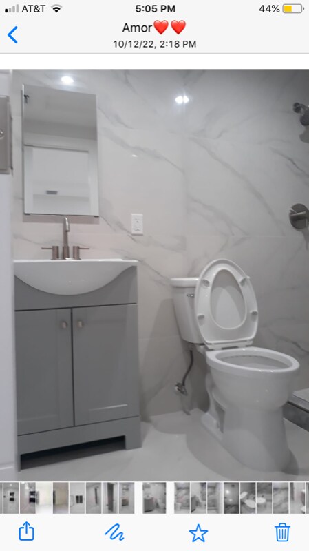 Foto del edificio - 2379 NW 102nd St