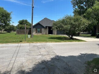 Building Photo - 501 Hobbs Ave