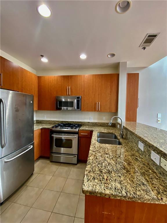 Foto del edificio - 1221 Caroline St NE