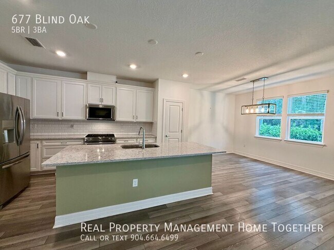 Foto del edificio - 677 Blind Oak Cir